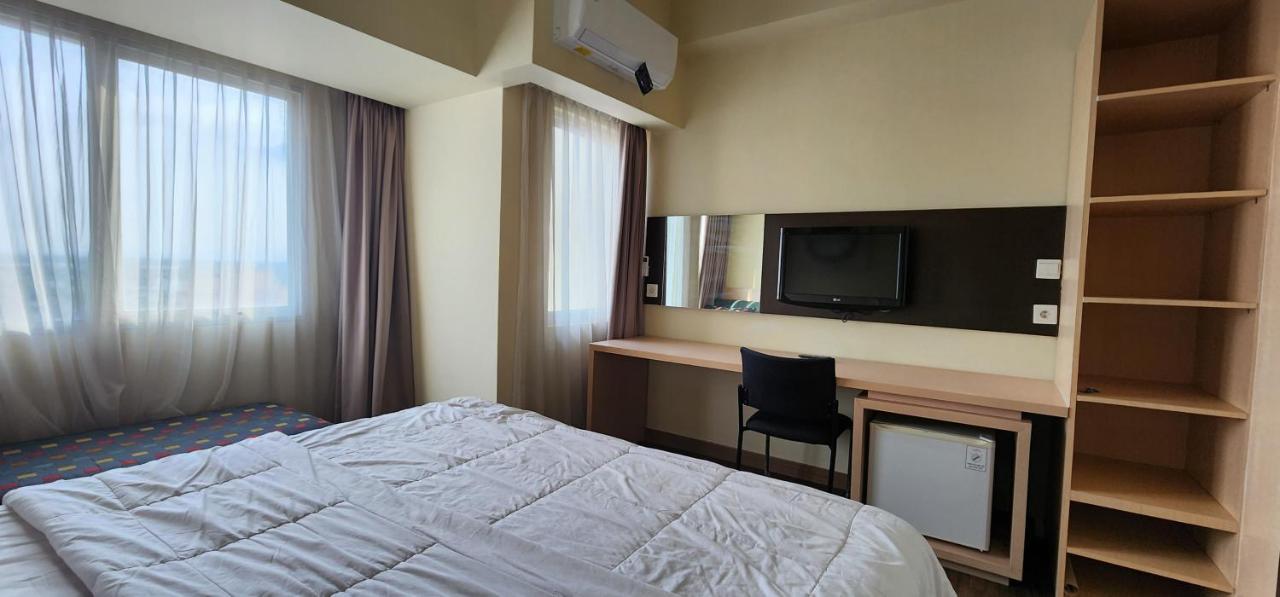 Apartemen Solo Paragon By Cariapartemen-Id Bonorejo Extérieur photo