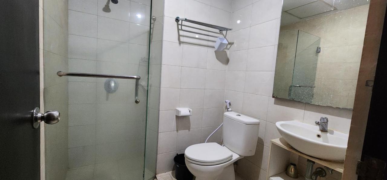 Apartemen Solo Paragon By Cariapartemen-Id Bonorejo Extérieur photo